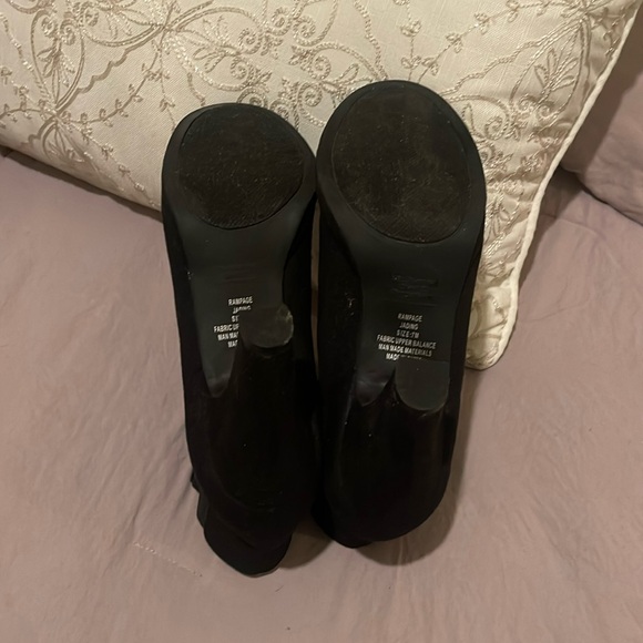 Rampage Women's Size 7M Suede Ankle Boots Black Jading Booties. Like New!!🌟✨🌟✨ - Picture 7 of 8